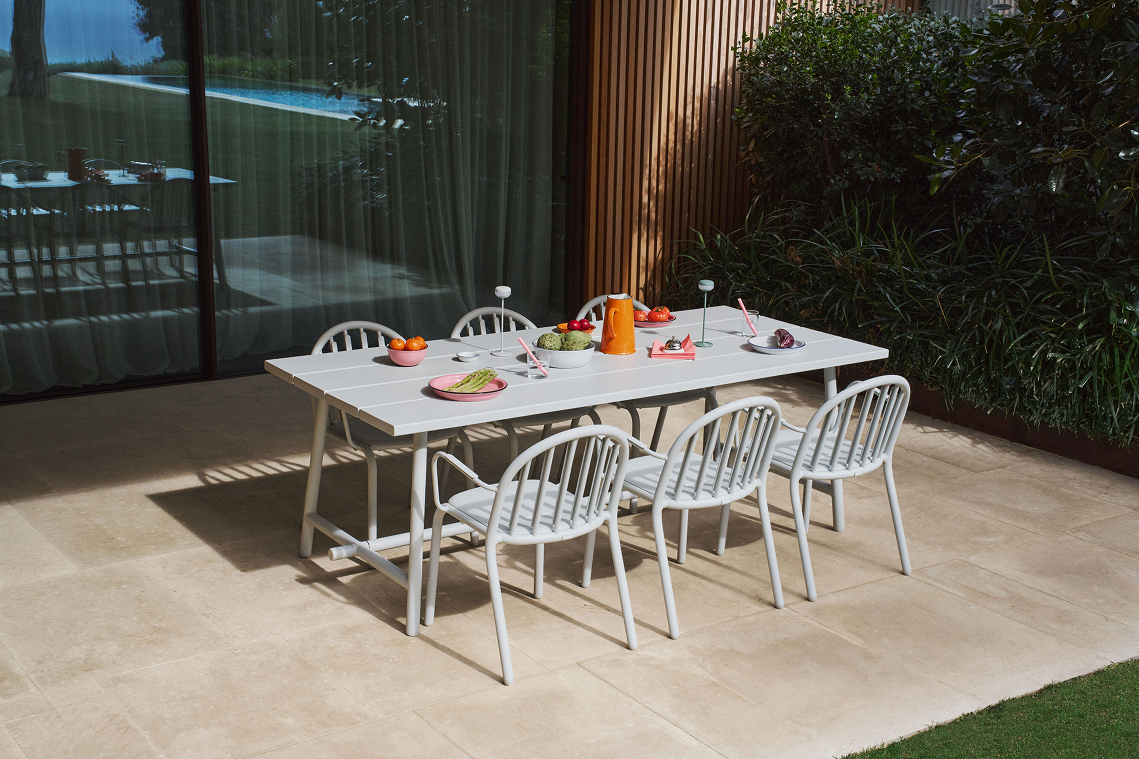 Fred's Table: an aluminum garden table for 6 to 8 people | Fatboy