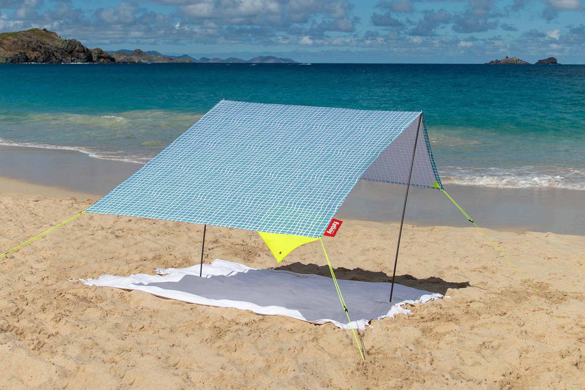 サニー様　ペン　レベルマチック910 Miasun: the portable beach tent for some shade | Fatboy