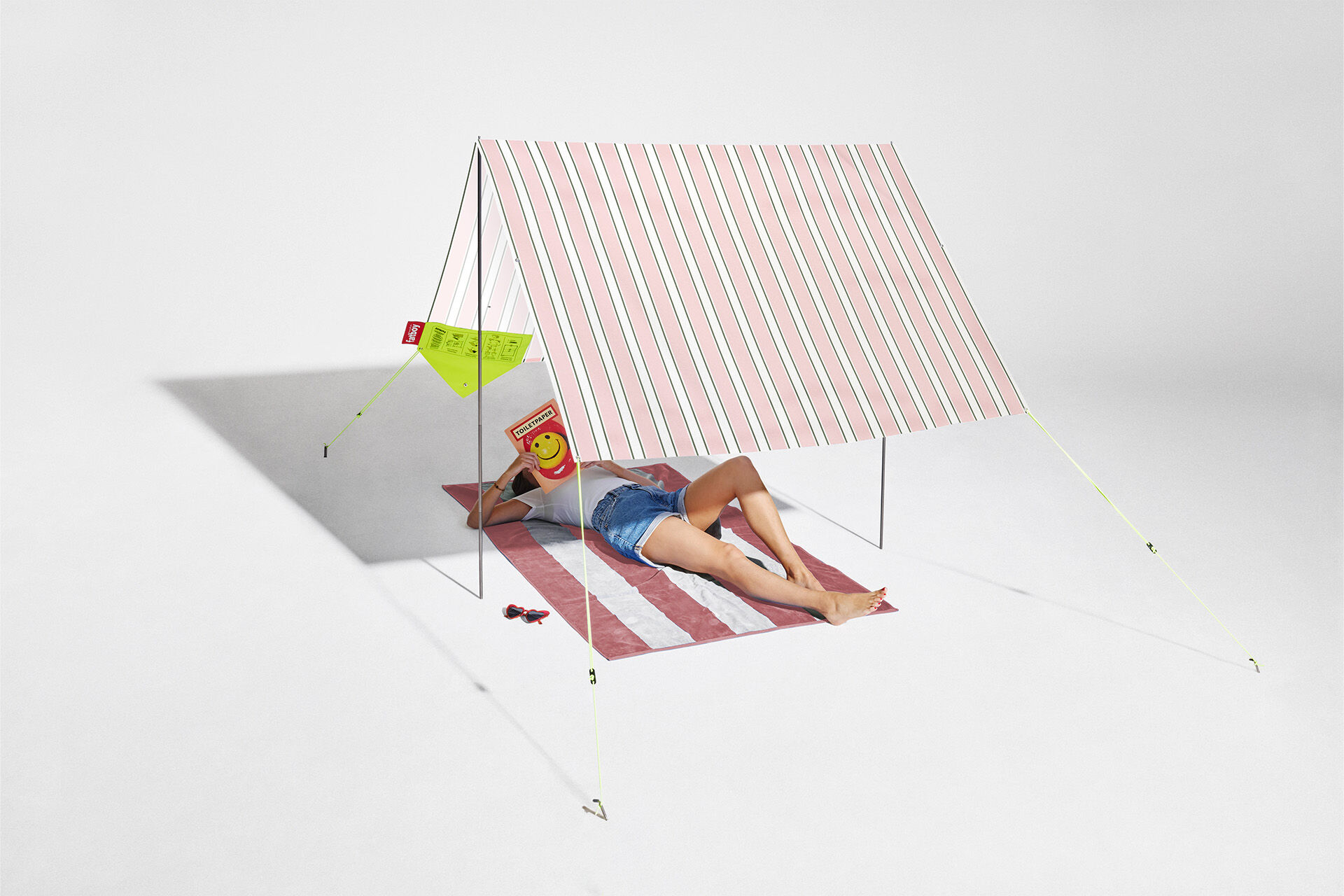 Miasun: the portable beach tent for some shade | Fatboy
