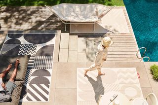 Headdemock Superb Deluxe