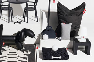 Concrete Seat Black