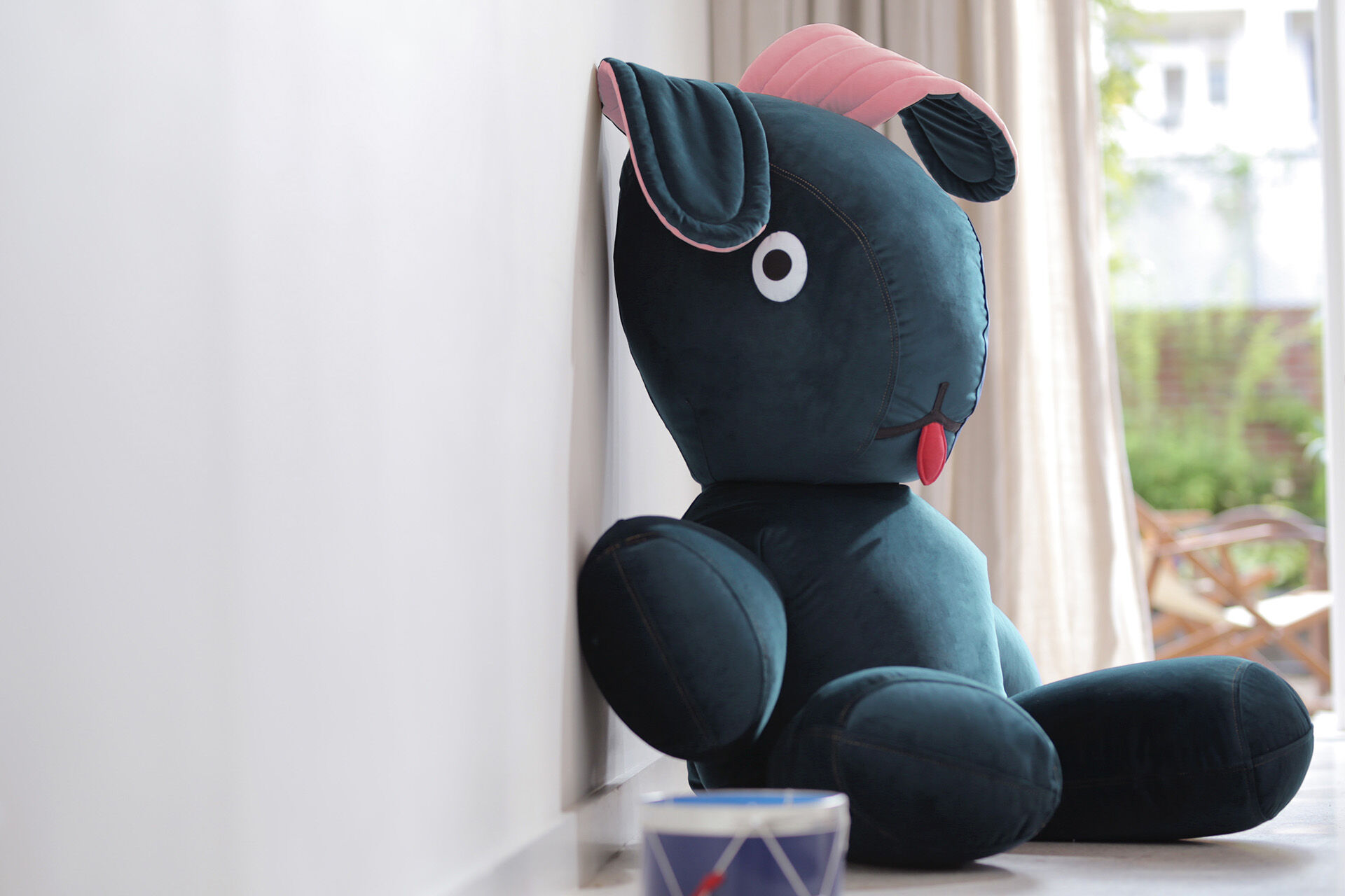 Co9 XS Velvet: a big, super-soft stuffed animal | Fatboy