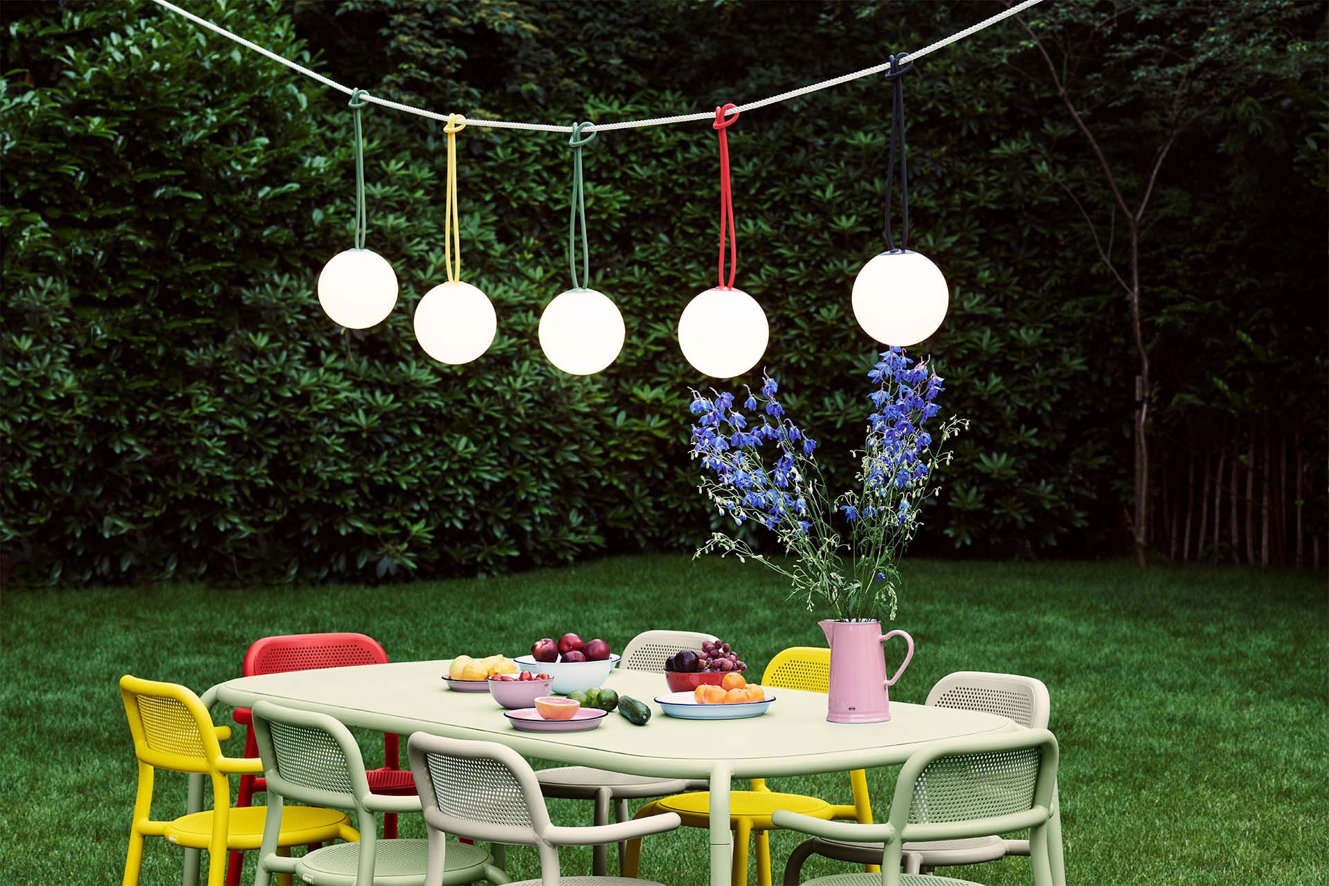 Bolleke: a wireless spherical LED light | Fatboy