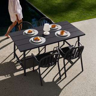 Fred's Medium Table