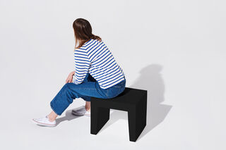 Concrete Seat Black