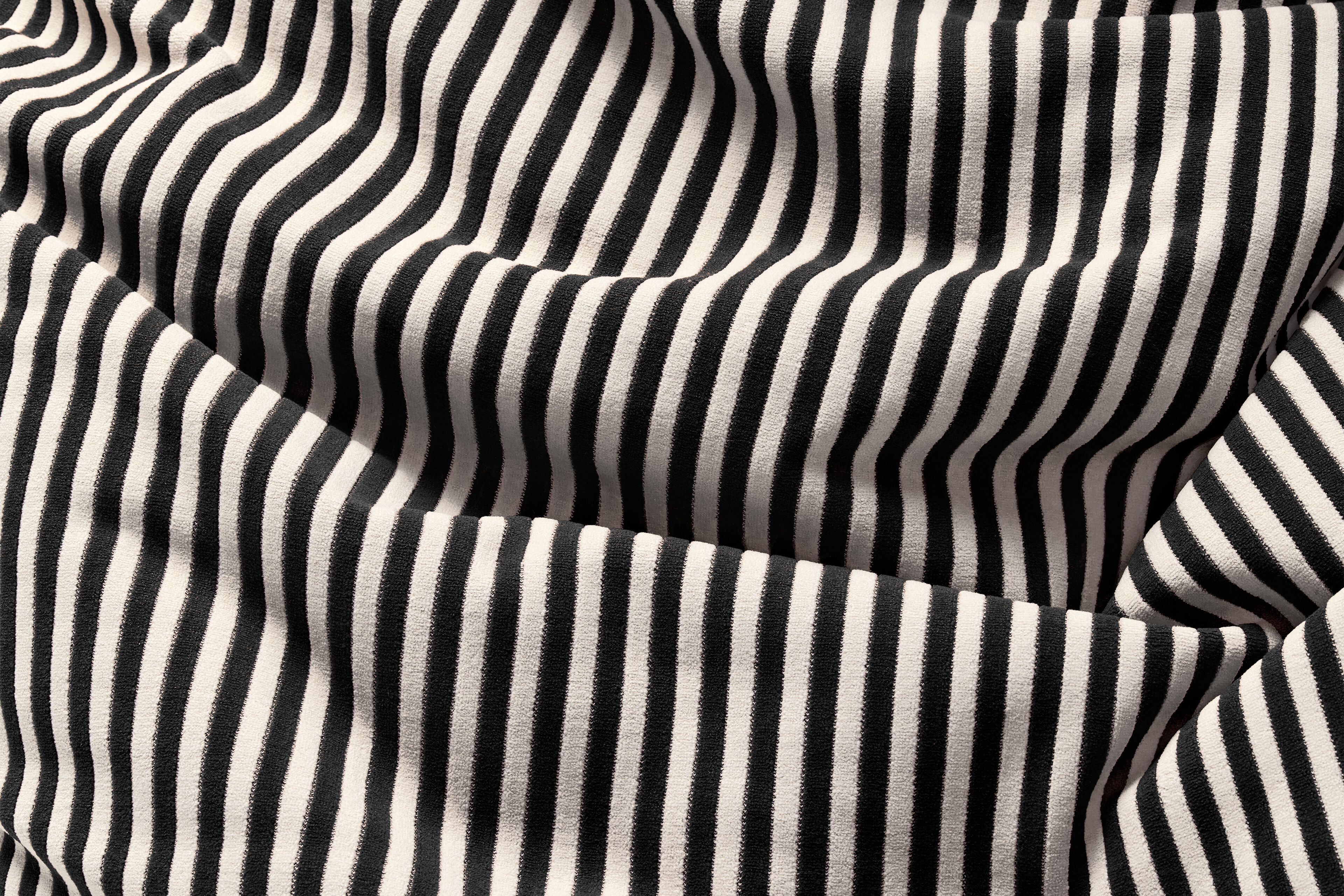 Square Pillow Terry Black Creme