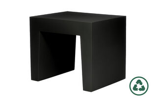Concrete Seat Black