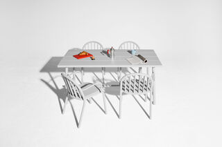 Fred's Medium Table Light Grey
