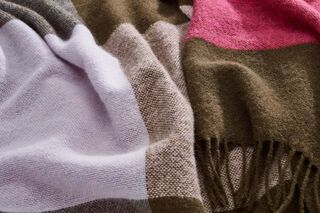 Colour Blend Blanket Rhubarb