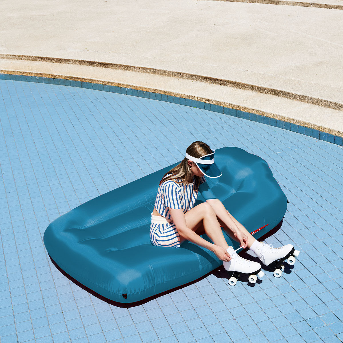 Lamzac®: the one and only air sofa for adventures | Fatboy