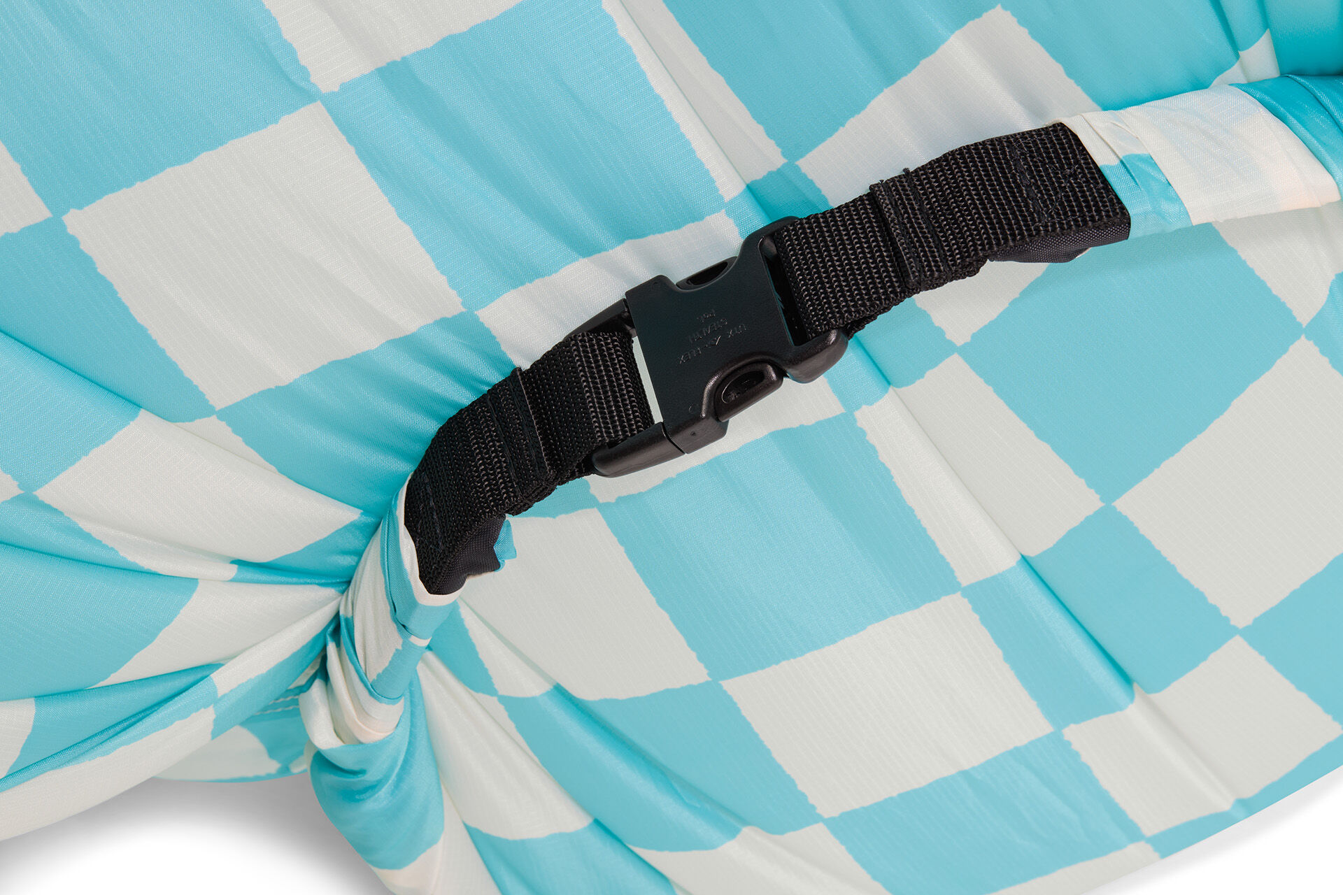 Lamzac®: the one and only air sofa for adventures | Fatboy