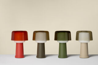 Revolve Table Cayenne