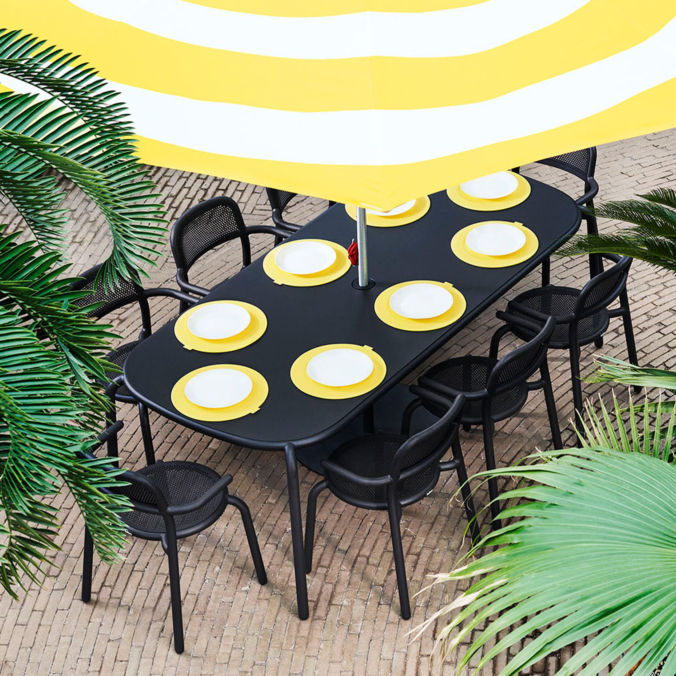 Fatboy tables a showpiece for indoors or outdoors Fatboy
